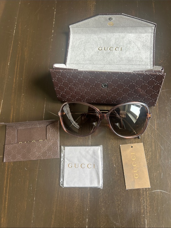 Gucci Accessories - Gucci Brown Gradient Round Women's Sunglasses with Logo Case